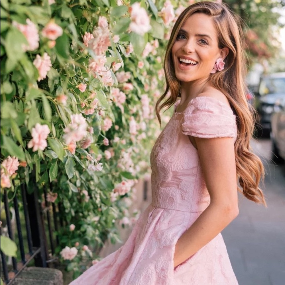 Gal Meets Glam Augusta Off the Shoulder Dress
